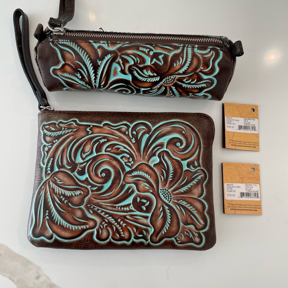 Matching PATRICIA NASH wristlet & oblong case